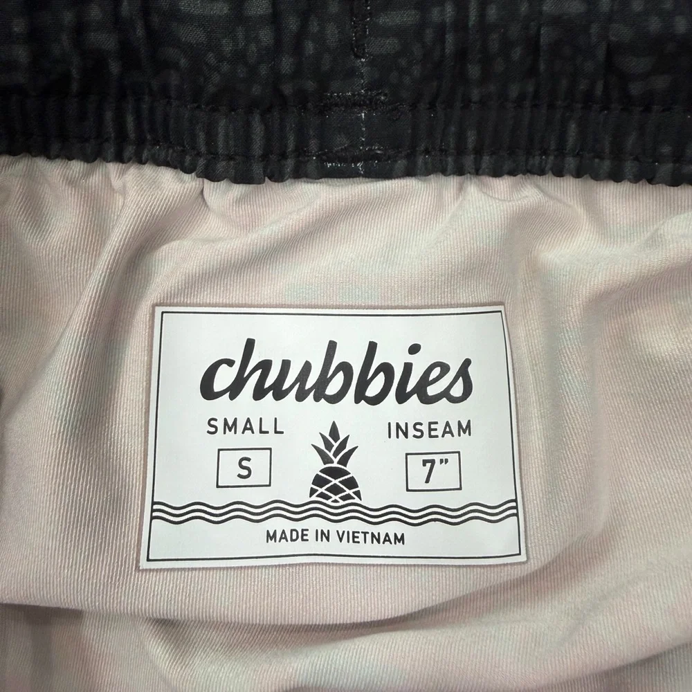 Chubbies Black geo print Swim Shorts - Picture 7 of 7